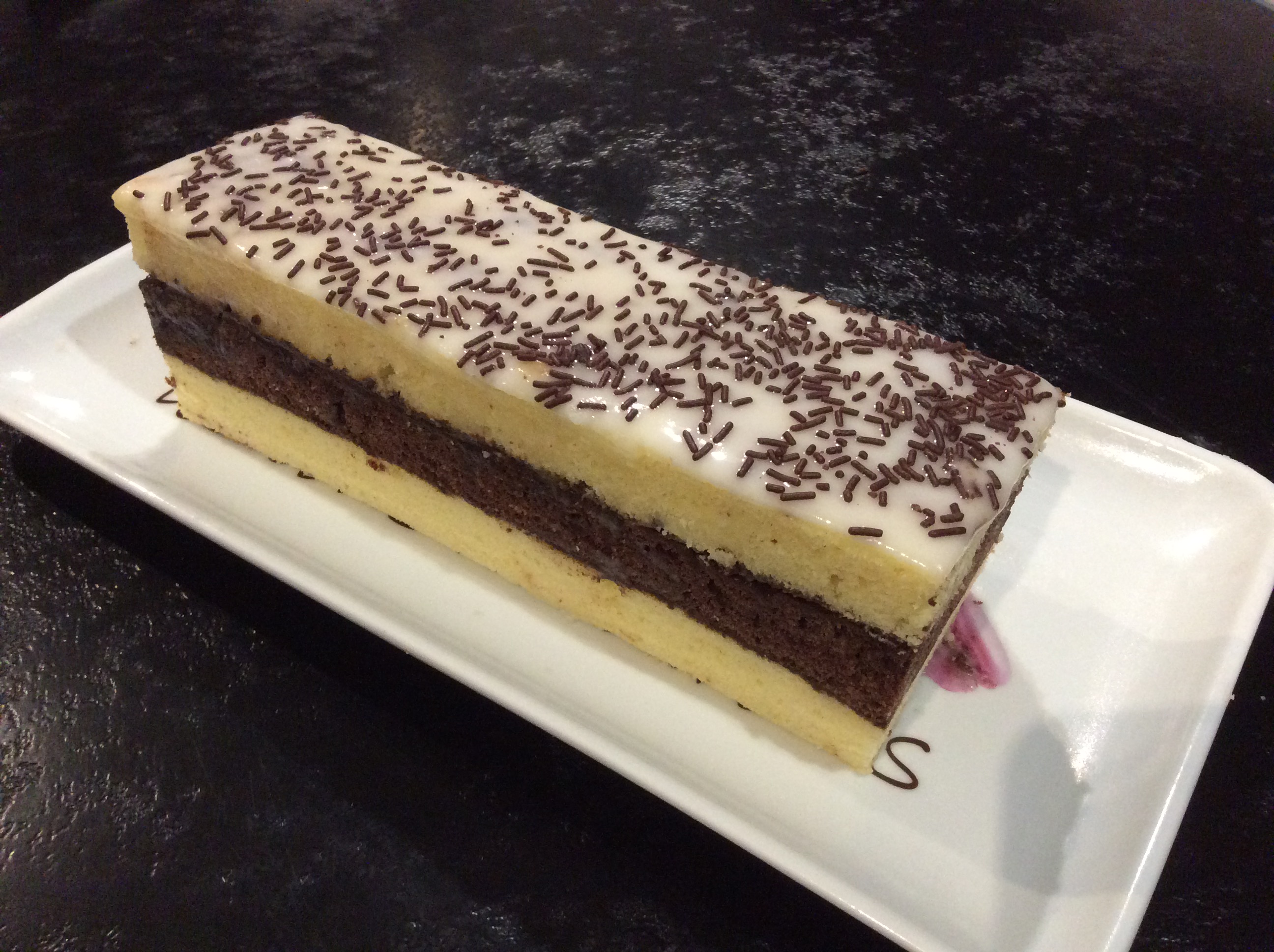 38D10EA1-3218-4D49-B011-2D1FE30A583E